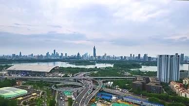 南京玄武湖立交桥城市交通航拍视频的预览图